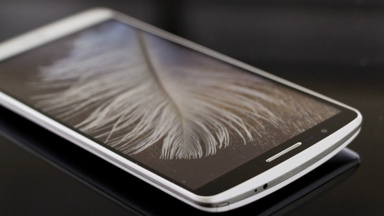 LG G3 A — еще один «мини-флагман». Фото.