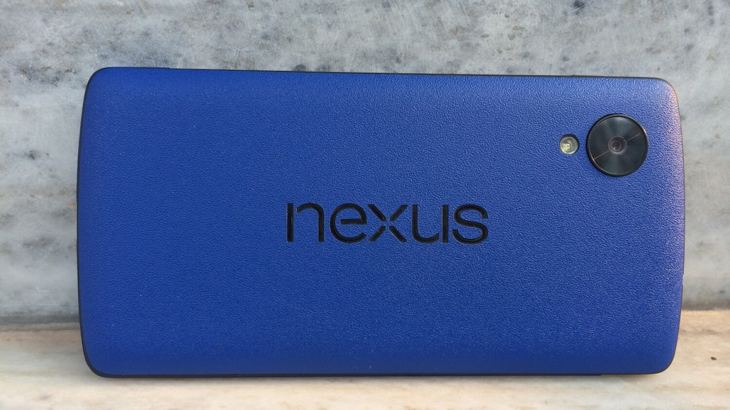 Что хотелось бы увидеть в Nexus 6? Больше памяти. Фото.