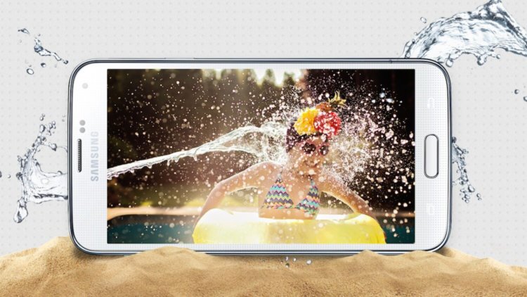 Как защитить свой смартфон этим летом? Аккуратнее с жидкостями. Как защитить свой смартфон этим летом? Аккуратнее с жидкостями. Фото.