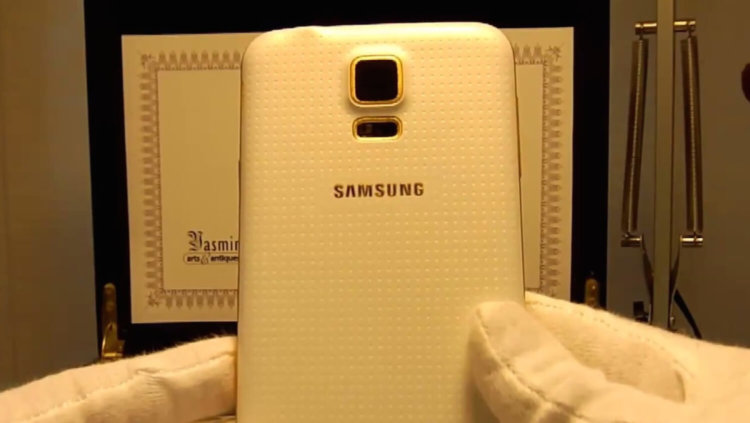 4 Android-флагмана для любителей роскоши. Galaxy S5 24 Carat Gold Dubai Edition. 4 Android-флагмана для любителей роскоши. Galaxy S5 24 Carat Gold Dubai Edition. Фото.