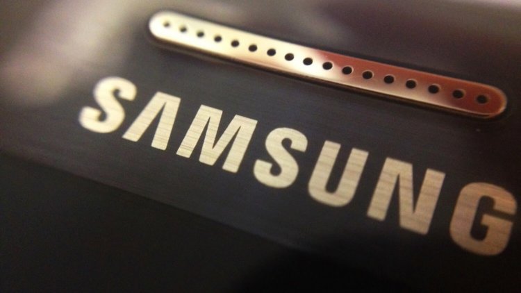 В Сеть утекли полные характеристики Samsung Galaxy Alpha. Фото.