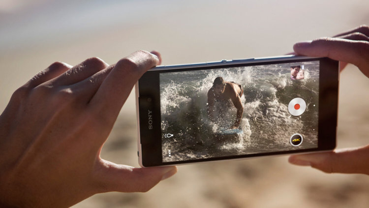 5 причин ненавидеть Xperia Z2. Эй, что это здесь? 5 причин ненавидеть Xperia Z2. Эй, что это здесь? Фото.