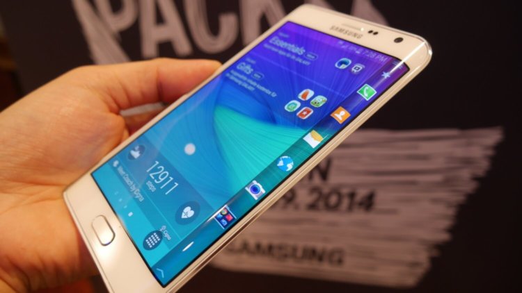 На что способна боковая грань дисплея Galaxy Note Edge? На что способна боковая грань дисплея Galaxy Note Edge? Фото.