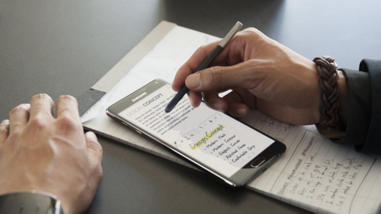 Что находится внутри упаковки Galaxy Note 4? Фото.