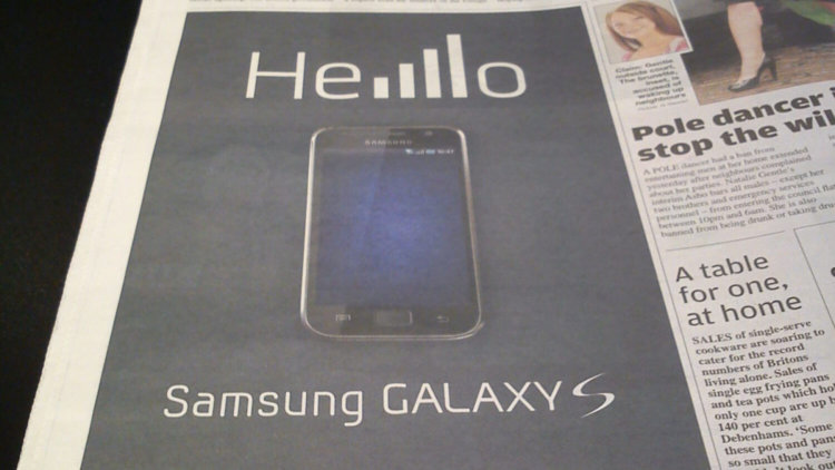 Экскурс в историю: как Samsung над Apple издевалась. Про iPhone 4. Фото.