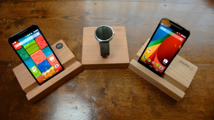 Президент Motorola считает, что «дни 600-700-долларовых смартфонов сочтены». Президент Motorola считает, что «дни 600-700-долларовых смартфонов сочтены». Фото.