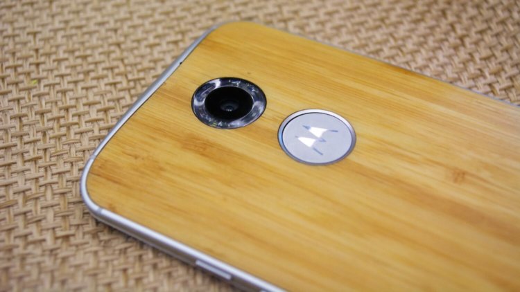 Где кроется главный недостаток нового Moto X? Фото.