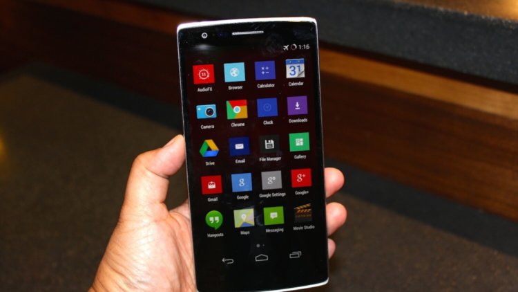 На что жалуются владельцы OnePlus One. Дисплей. Фото.