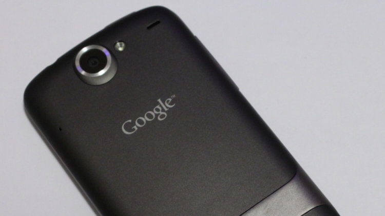 Взгляд в прошлое: история линейки смартфонов Nexus. Nexus One. Взгляд в прошлое: история линейки смартфонов Nexus. Nexus One. Фото.