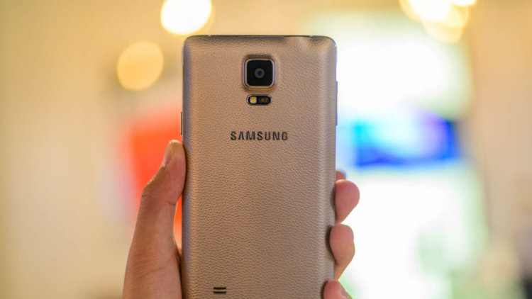 Galaxy Note 4 против гранитного пола — кто победит? Фото.