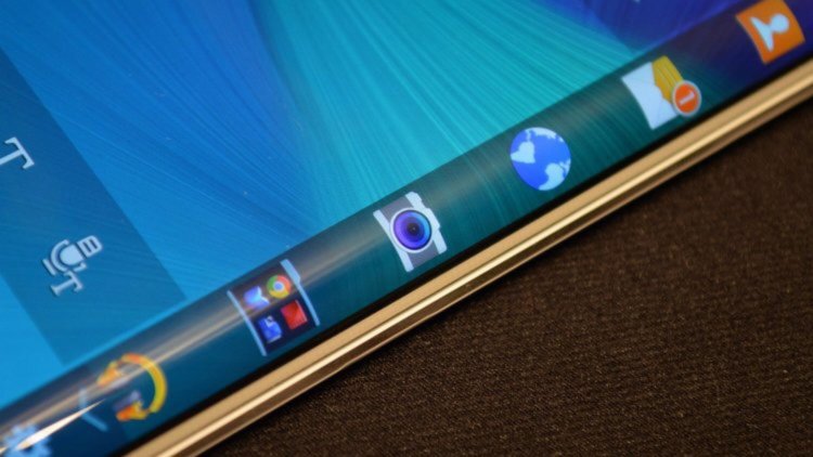 Note Edge или Moto X 2014? Android-флагманы года соревнуются. Note Edge или Moto X 2014? Android-флагманы года соревнуются. Фото.