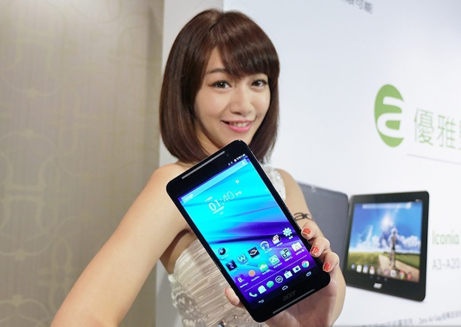 Acer Iconia Talk S — планшет, умеющий звонить. «Начинка». Фото.