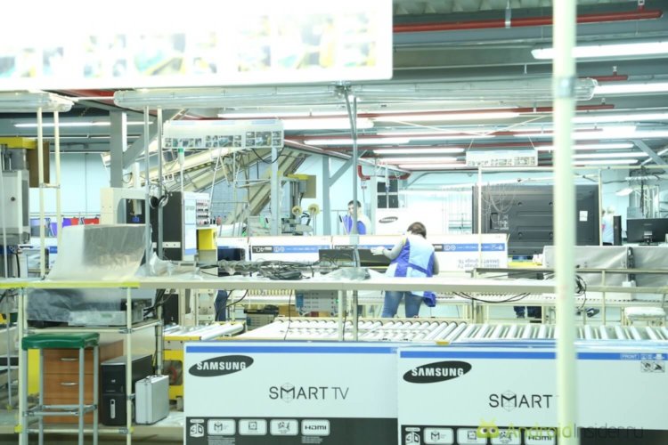 Производственный завод Samsung в России: взгляд изнутри. Фото.