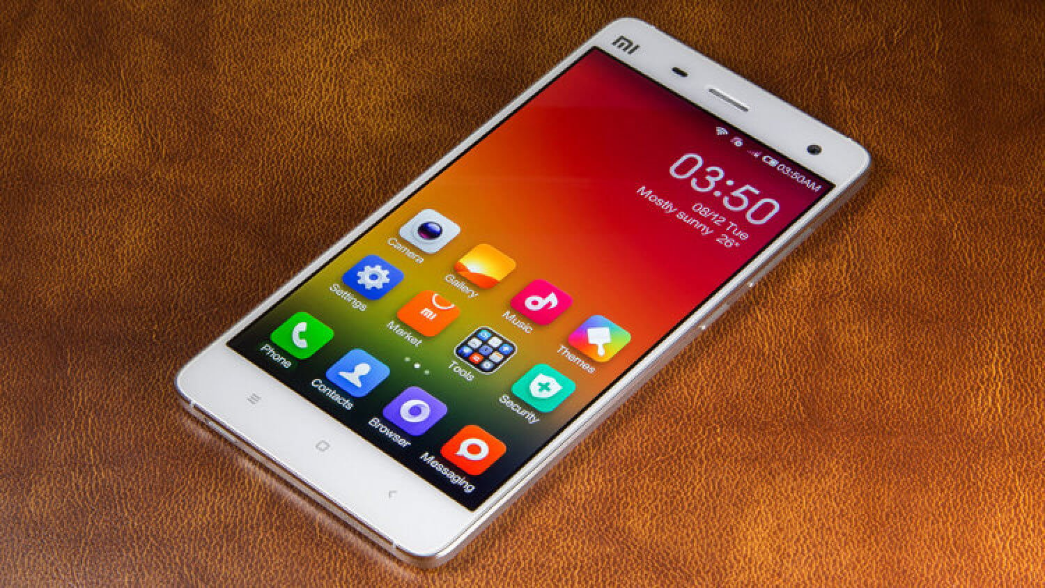 Samsung Galaxy S5 или Xiaomi Mi4. Превосходит ли чудо китайской техники блистательный смартфон-флагман? Фото.