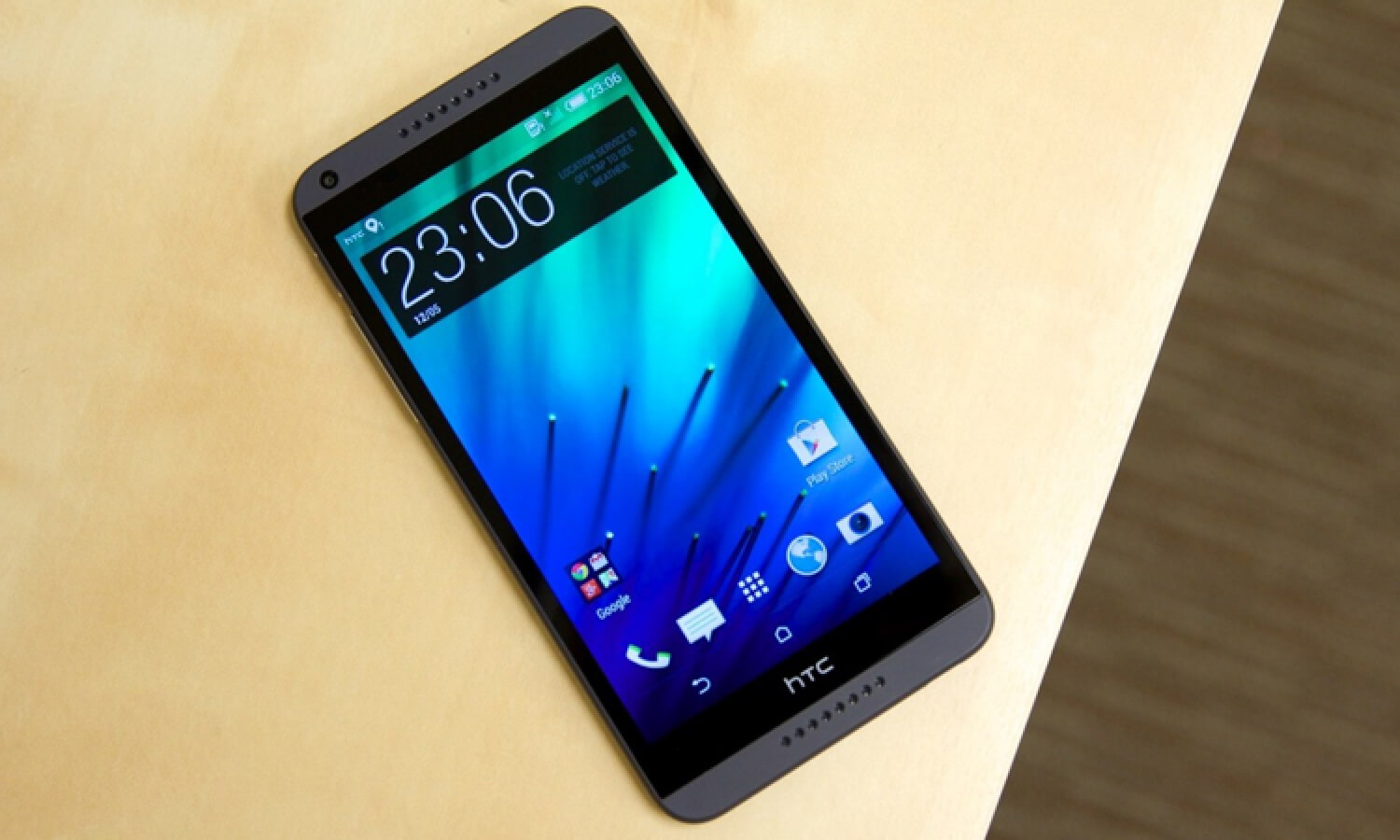 Лучшие смартфоны со слотами под nano-SIM. HTC Desire 816. Фото.