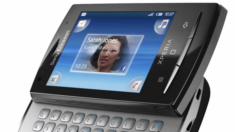 Первопроходцы: с какими смартфонами дебютировали самые популярные бренды? Sony Ericsson Xperia X10. Фото.