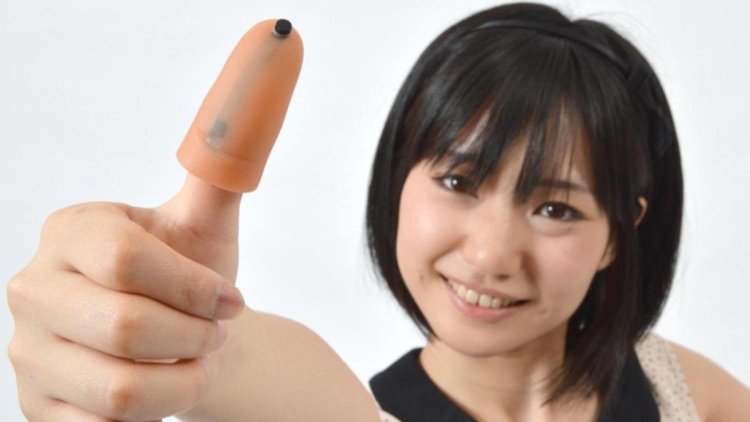 Аксессуары и гаджеты, в которые трудно поверить. Thanko Thumb Extender. Фото.