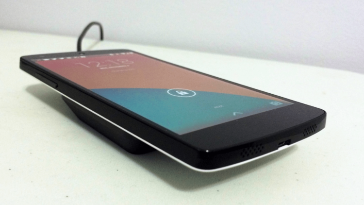 Беспроводная зарядка станет в три раза быстрее. Беспроводная зарядка станет в три раза быстрее. Фото.