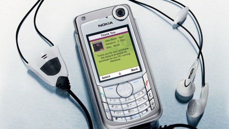 Пятёрка смартфонов, о которых всегда приятно вспомнить. Nokia 6680. Фото.