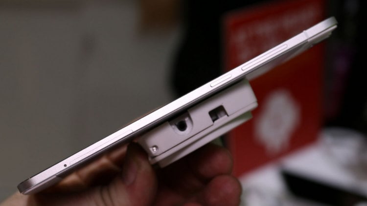 Рекорд самого тонкого смартфона Vivo X5 Max может быть побит. Фото.