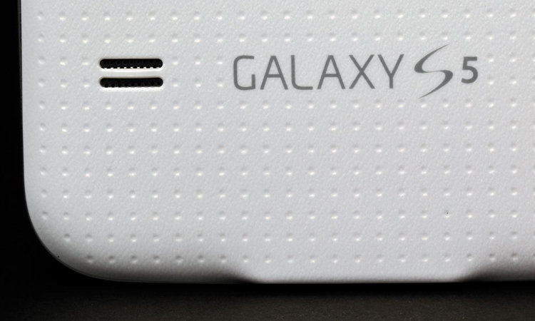 Кто громче? Топ самых громких смартфонов. Samsung GALAXY S5 – 81 децибел. Фото.