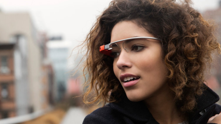 Google закрывает программу Glass Explorer, очки перестанут продавать 19 января. Фото.