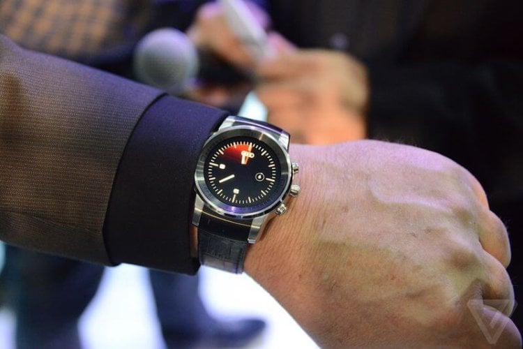 LG подготовила специальные круглые умные часы для Audi. Фото.