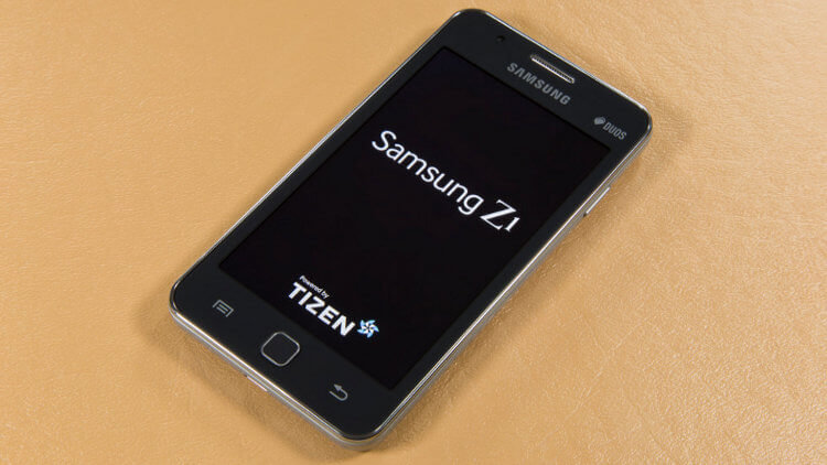 Tizen-смартфон — неудачный «клон» Android-девайса? Часть 1. Фото.