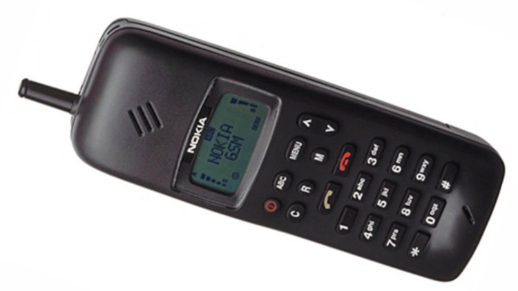 Сколько бы стоили культовые телефоны прошлого сегодня? Nokia 1011. Фото.