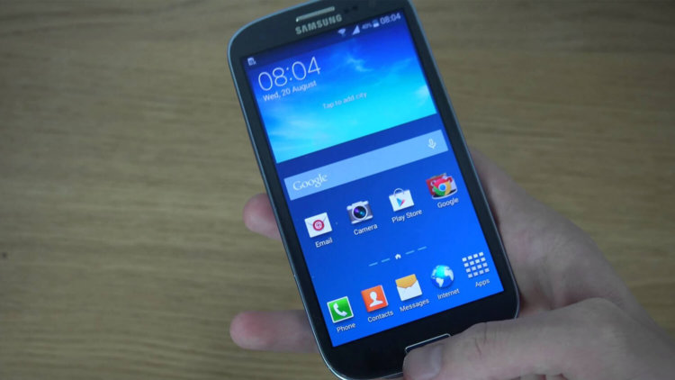 Лучшие смартфоны с двумя SIM-картами (2015). Samsung Galaxy S3 Duos. Фото.