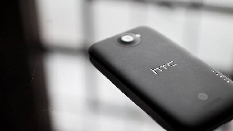 HTC разочаровывает, или Куда приведет компанию неверная политика. Фото.
