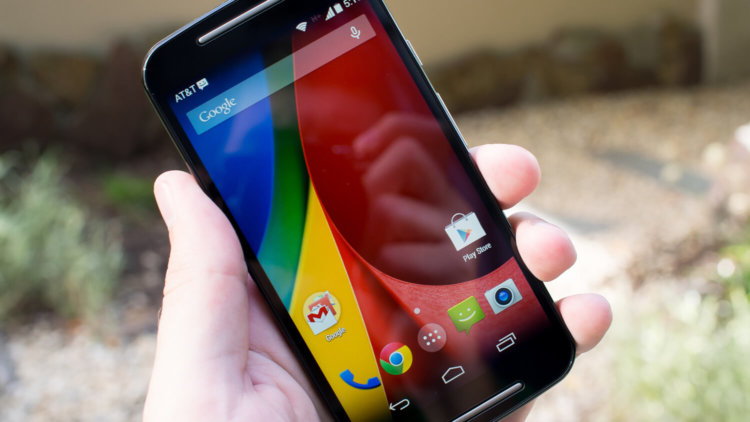 Лучшие смартфоны с двумя SIM-картами (2015). Motorola Moto G (2014) Dual Sim. Фото.