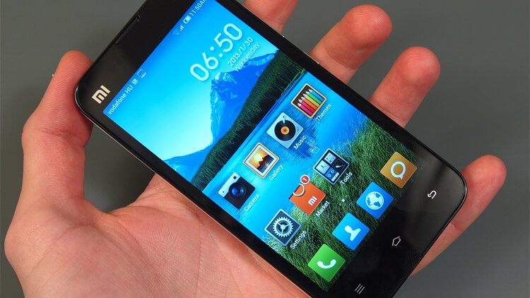 Смартфоны Xiaomi: начало конца эры Apple. Xiaomi Mi2. Фото.