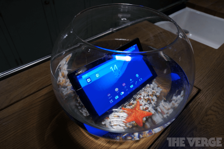 Sony на MWC 2015: флагманский планшет и среднебюджетный смартфон. Xperia Z4 Tablet. Фото.