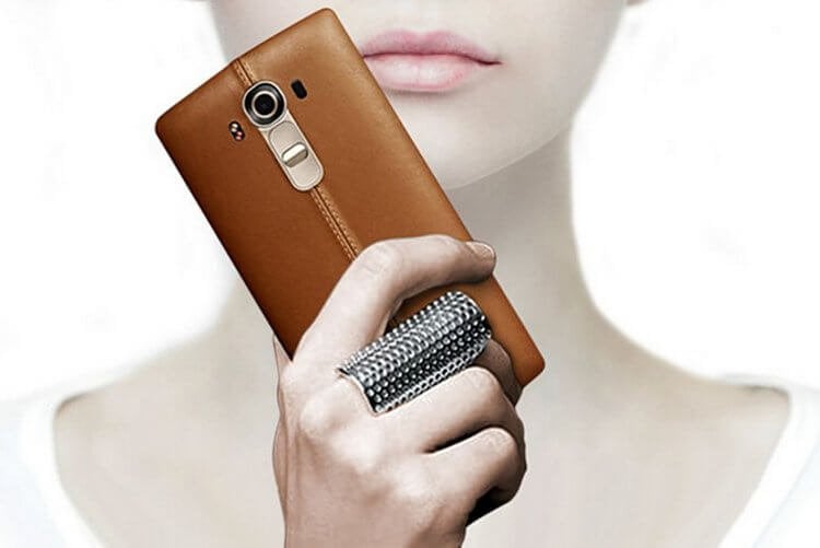LG G4. Натуральная кожа и технические подробности. Фото.