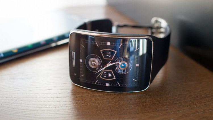 Samsung хочет соединить смартфоны и часы в одном устройстве. Фото.