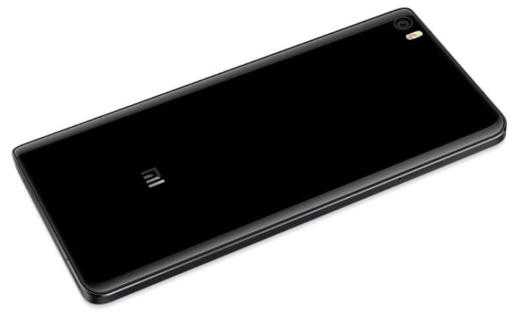 Xiaomi Mi Note Black Edition — пополнение в линейке Mi Note. Фото.