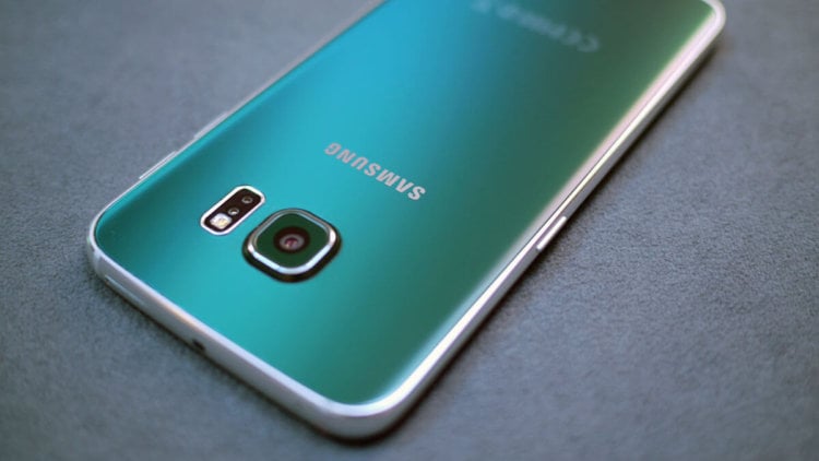 Samsung обещает улучшить наши аккумуляторы. Фото.