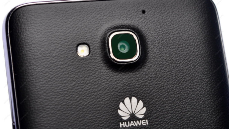 Семь смартфонов для тех, кому надоел пластик. Huawei Honor 3X Pro. Фото.