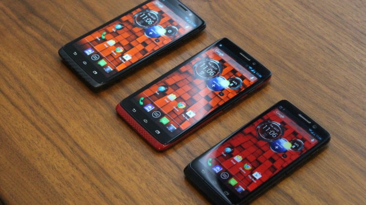 Первые подробности о новых смартфонах от Motorola. Фото.