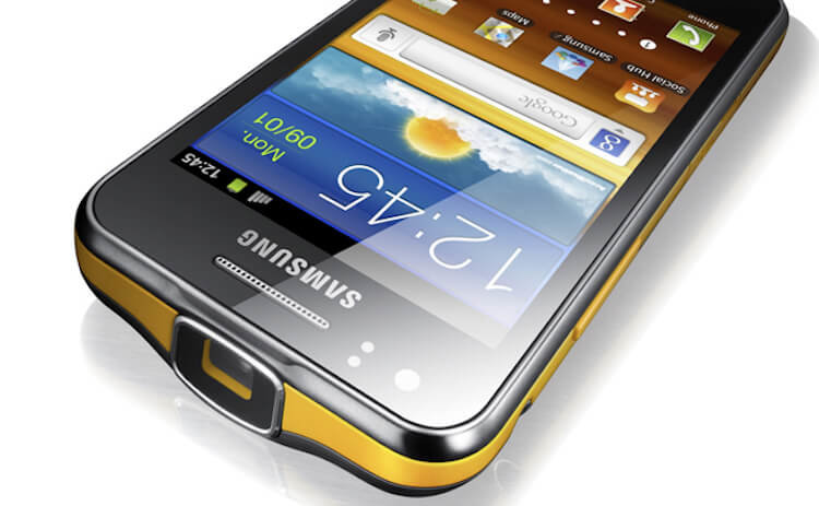 Уникальные Android-смартфоны, которых не так много на рынке. Samsung Galaxy Beam 2: проектор в кармане. Фото.