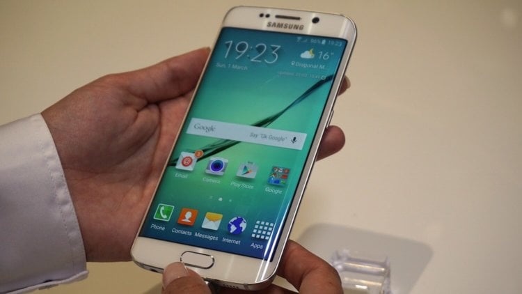Samsung сделает скидку на Galaxy S6 и Galaxy S6 Edge. Фото.
