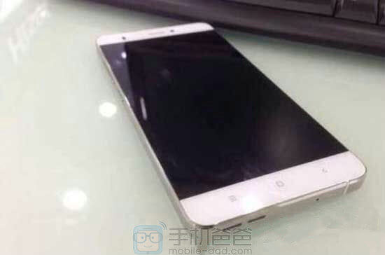 Xiaomi Mi 5 стоит ждать до конца года. Фото.
