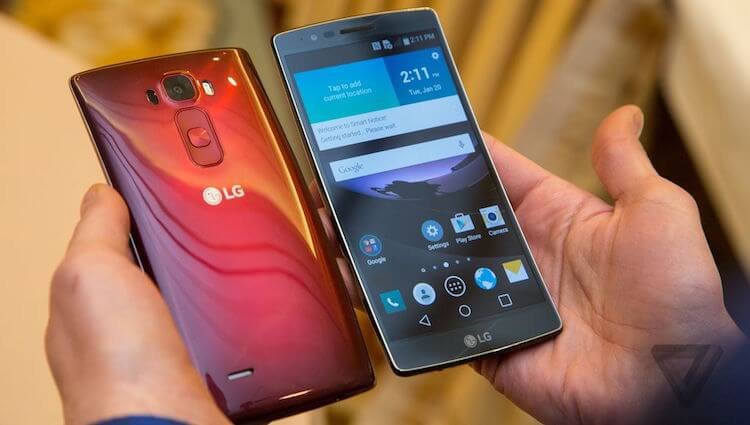 Уникальные Android-смартфоны, которых не так много на рынке. LG G Flex 2 с изогнутым дисплеем. Фото.