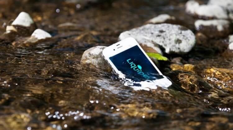 Что необходимо знать, отправляясь с Android-смартфоном на пляж. Вода. Фото.