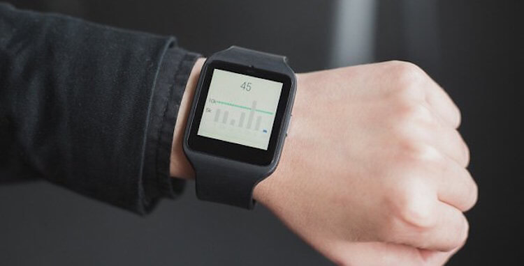 5 лучших бюджетных умных часов. 1. Sony SmartWatch 3. 5 лучших бюджетных умных часов. 1. Sony SmartWatch 3. Фото.