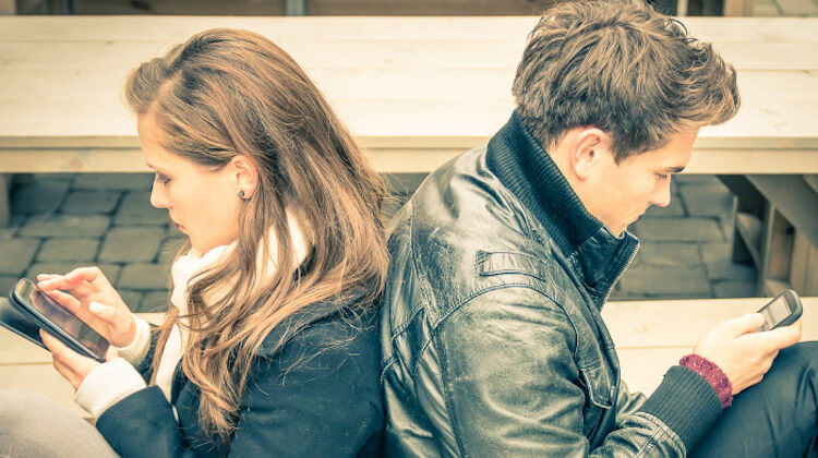 los-smartphones-nos-vuelven-tontos