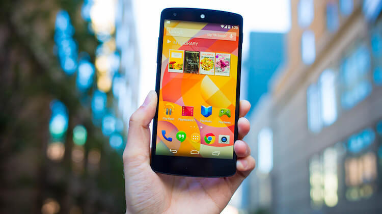 Смартфоны, которые можно приобрести за половину стоимости iPhone 6. Google Nexus 5. Фото.