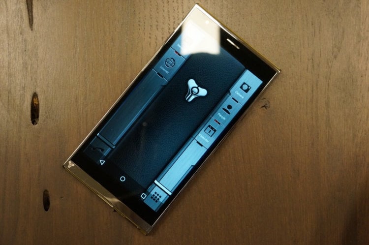 Turing Phone — смартфон, безопасный и внутри, и снаружи. Фото.