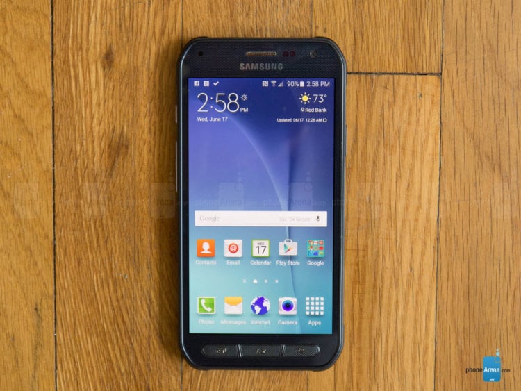 Топ смартфонов с самой быстрой камерой. Samsung Galaxy S6 Active — 2,4 сек. Фото.